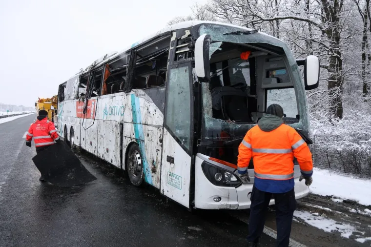 Autobus sletio s autoceste kod Jastrebarskog