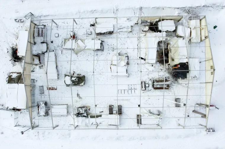 Fotografije iz zraka kampa Lipa u Bihaću u kojemu je smje&scaron;teno oko 900 migranata