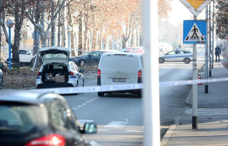 Policija je na mjestu napada na zagrebačkom Žitnjaku: Mu&scaron;karac i žena upucani nakon &scaron;to su iza&scaron;li iz auta!