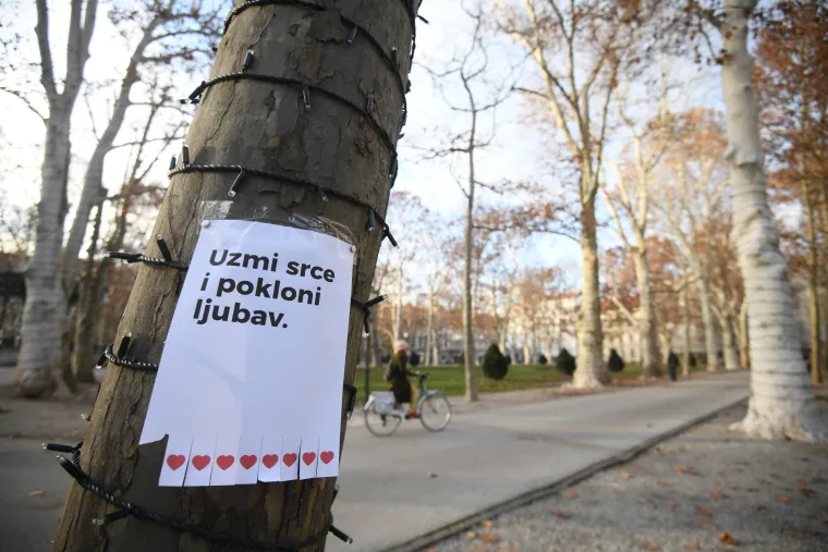 Probali uljepšati tmurna vremena: 'Uzmi srce i pokloni ljubav'