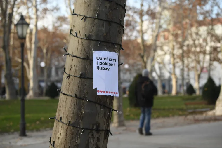 Probali uljepšati tmurna vremena: 'Uzmi srce i pokloni ljubav'