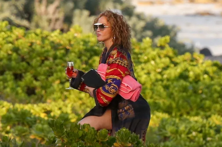 Slavna latino diva početkom godine je uzela predah od svakodnevnih obveza te već nekoliko dana boravi na otočju Turks i Caicos, gdje dane u glavnom provodi u kupaćem kostimu.