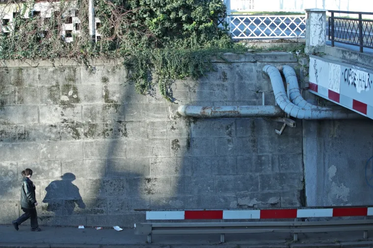 Koliko je siguran jedan od najprometnijih podvožnjaka u Zagrebu?! Pogledajte ova brojna o&scaron;tećenja