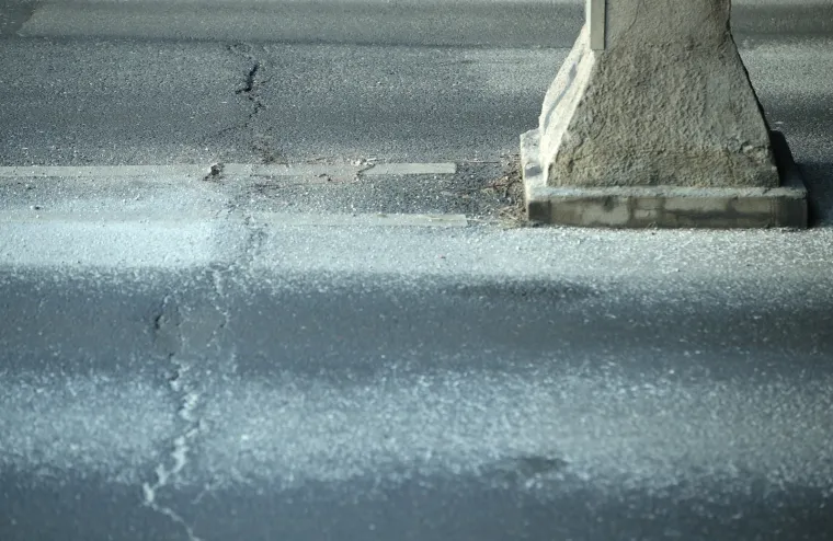 Koliko je siguran jedan od najprometnijih podvožnjaka u Zagrebu?! Pogledajte ova brojna o&scaron;tećenja