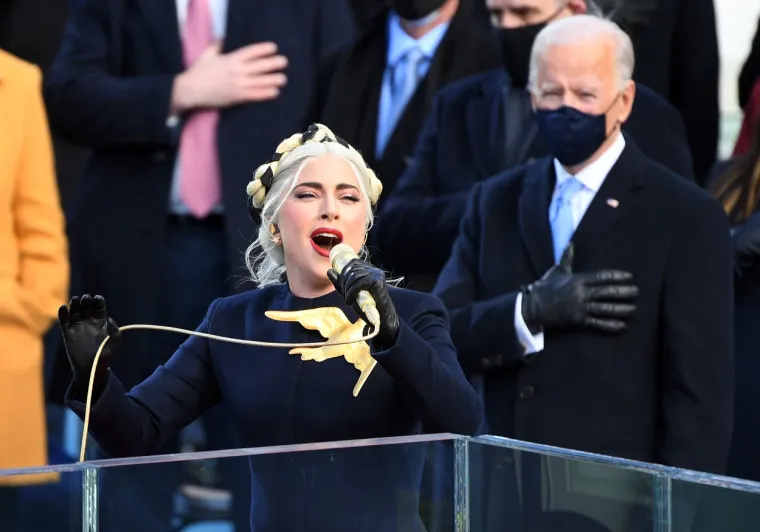 Lady Gaga otpjevala je američku himnu