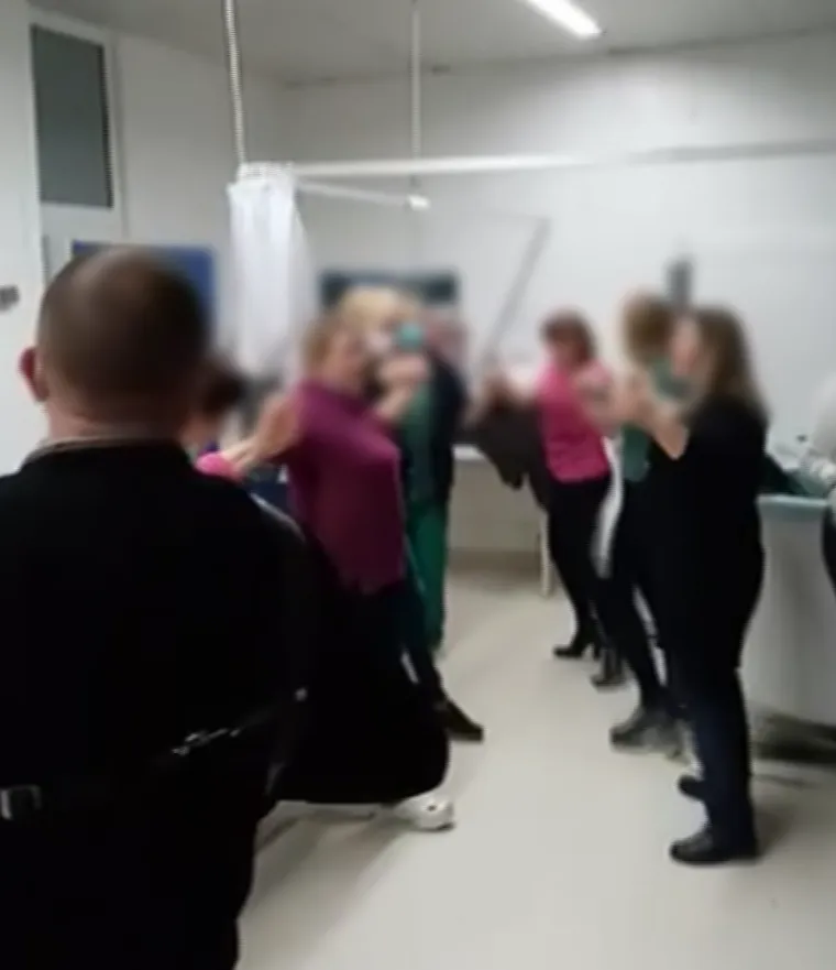 Pogledajte fotografije tuluma medicinskog osoblja u KB Dubrava