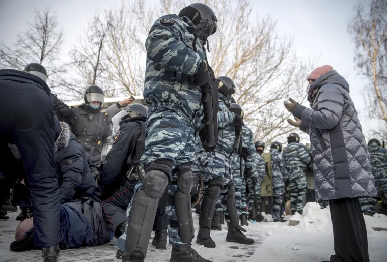Kaos u Moskvi i diljem Rusije: Policija privela mno&scaron;tvo prosvjednika