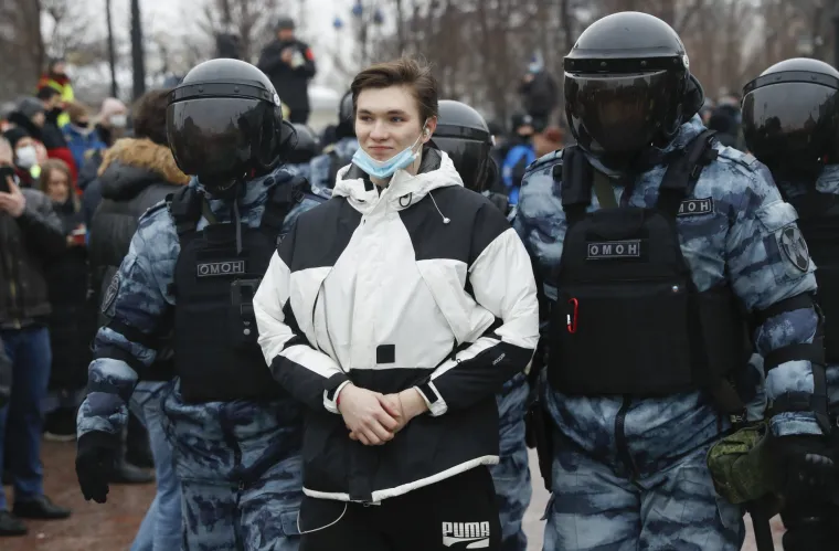 Kaos u Moskvi i diljem Rusije: Policija privela mno&scaron;tvo prosvjednika