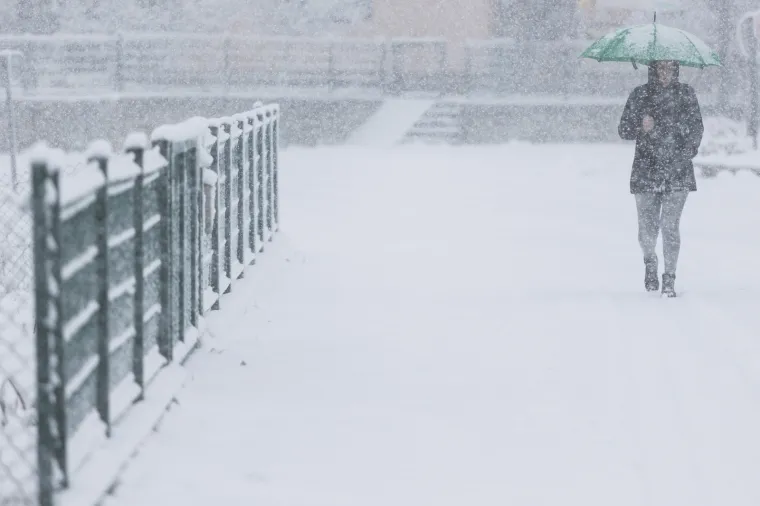 Snježna idila u Hrvatskoj! Snijeg pada od zadarskog zaleđa do Medvednice