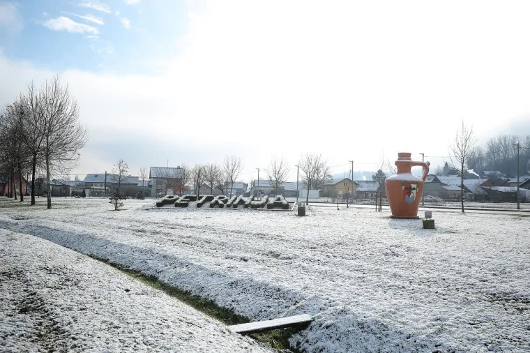 Pogledajte tugu od razorenog centra Petrinje koji je okovan je ledom i snijegom
