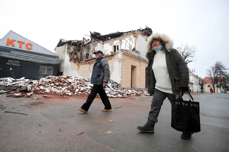 Pogledajte tugu od razorenog centra Petrinje koji je okovan je ledom i snijegom