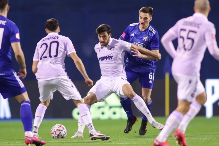 NAJVEĆI HRVATSKI DERBI: Ovako je izgledala rovovska bitka na Maksimiru