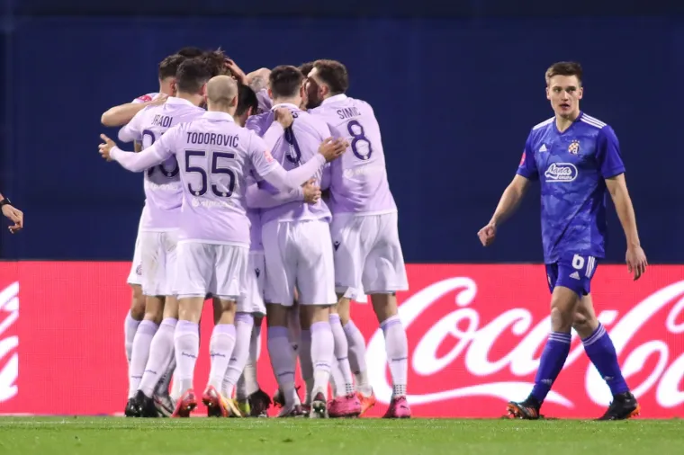 NAJVEĆI HRVATSKI DERBI: Ovako je izgledala rovovska bitka na Maksimiru