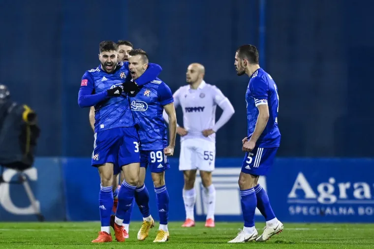 NAJVEĆI HRVATSKI DERBI: Ovako je izgledala rovovska bitka na Maksimiru