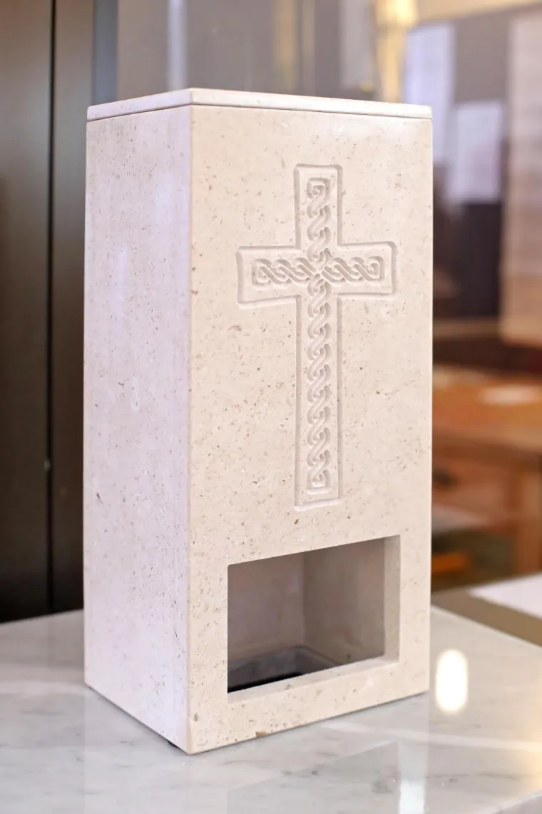 Sveta voda na senzor odu&scaron;evila vjernike u jednoj zagrebačkoj crkvi