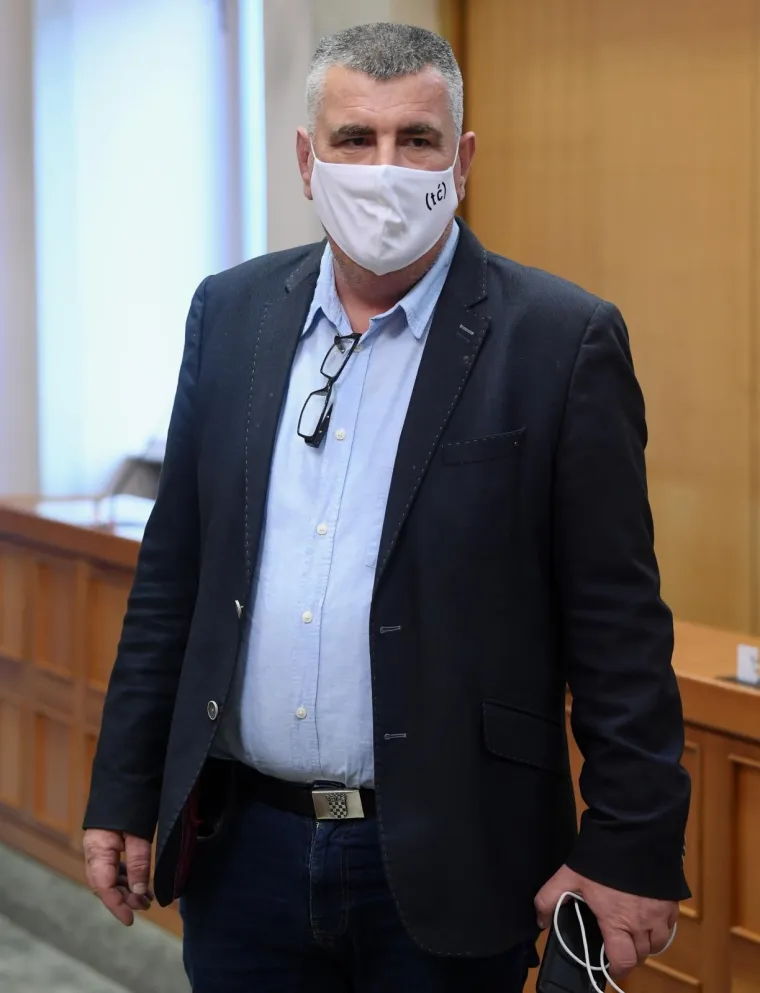 Mostovci kreativno &lsquo;bocnuli&lsquo; ministra Ćorića, pogledajte o čemu se radi