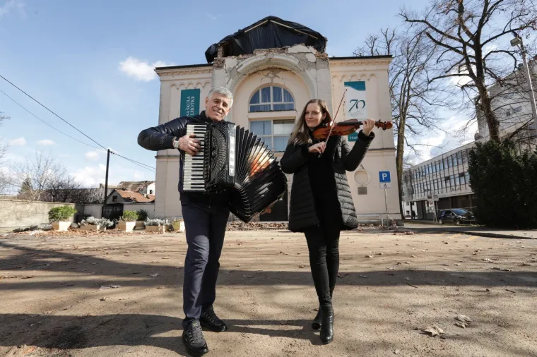 Kakva gesta! Svjetski prvak u sviranju harmonike svoju zaradu donirat će za obnovu glazbene škole u Sisku