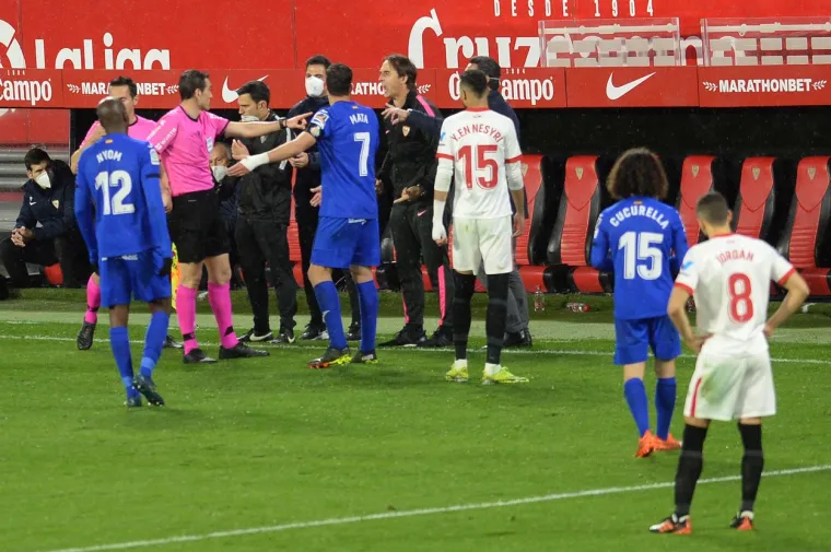 [FOTO] NOĆ KOJA JE PODSJETILA NA ONU STRAHOTU DUDUA: Horor na Ramón Sánchez Pizjuánu