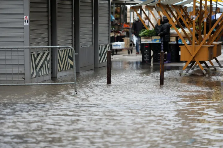 Poplavljena je Gradska tržnica u Rijeci