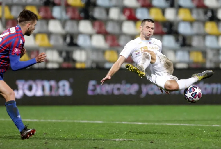 Nažalost, uoči utakmice Bili su ostali bez četvorice igrača koji su morali hitno za Split zbog sumnje na koronavirus.