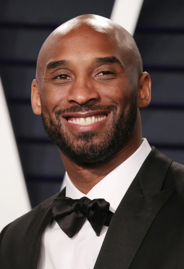 Kobe Bryant, legenda Lakersa, preminuo je u helikopterskoj nesreći 26. siječnja prošle godine. Nike je rasprodao sve proizvode s njegovim likom, a njegova autobiografija prodana je u više od 300.000 primjeraka, zbog čega je 'zaradio' 20 milijuna dolara.