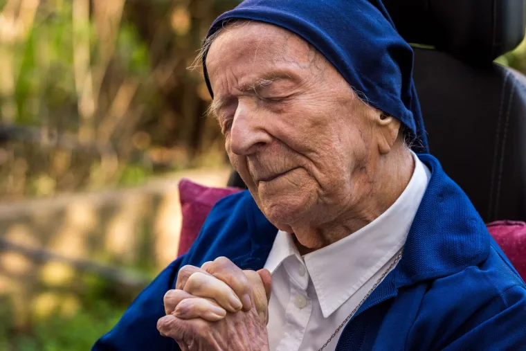 Ova časna sestra iz Francuske najstarija je osoba u Europi koja je preživjela Covid-19, samo nekoliko dana prije svoga 117. rođendana.