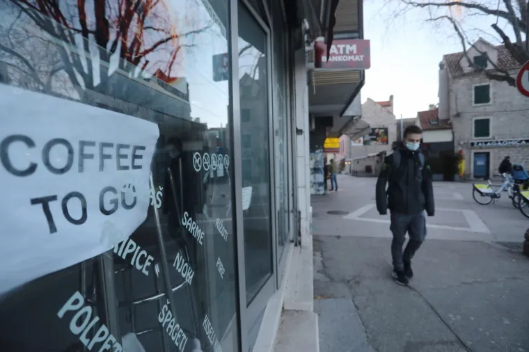 Kafići opet mogu posluživati: Evo kako je to izgledalo u gradovima - neki su odlučili ipak ostati zatvoreni