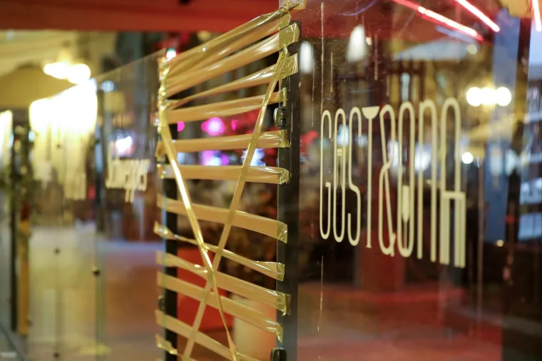 Zagreb: Bez velikih gužvi ispred kafića nakon ublažavanja mjera