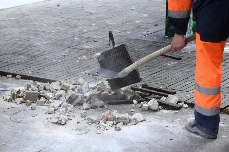 Na zagrebačkoj Ilici i u Preobraženskoj padala fasada