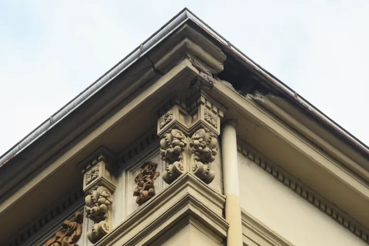 Na zagrebačkoj Ilici i u Preobraženskoj padala fasada