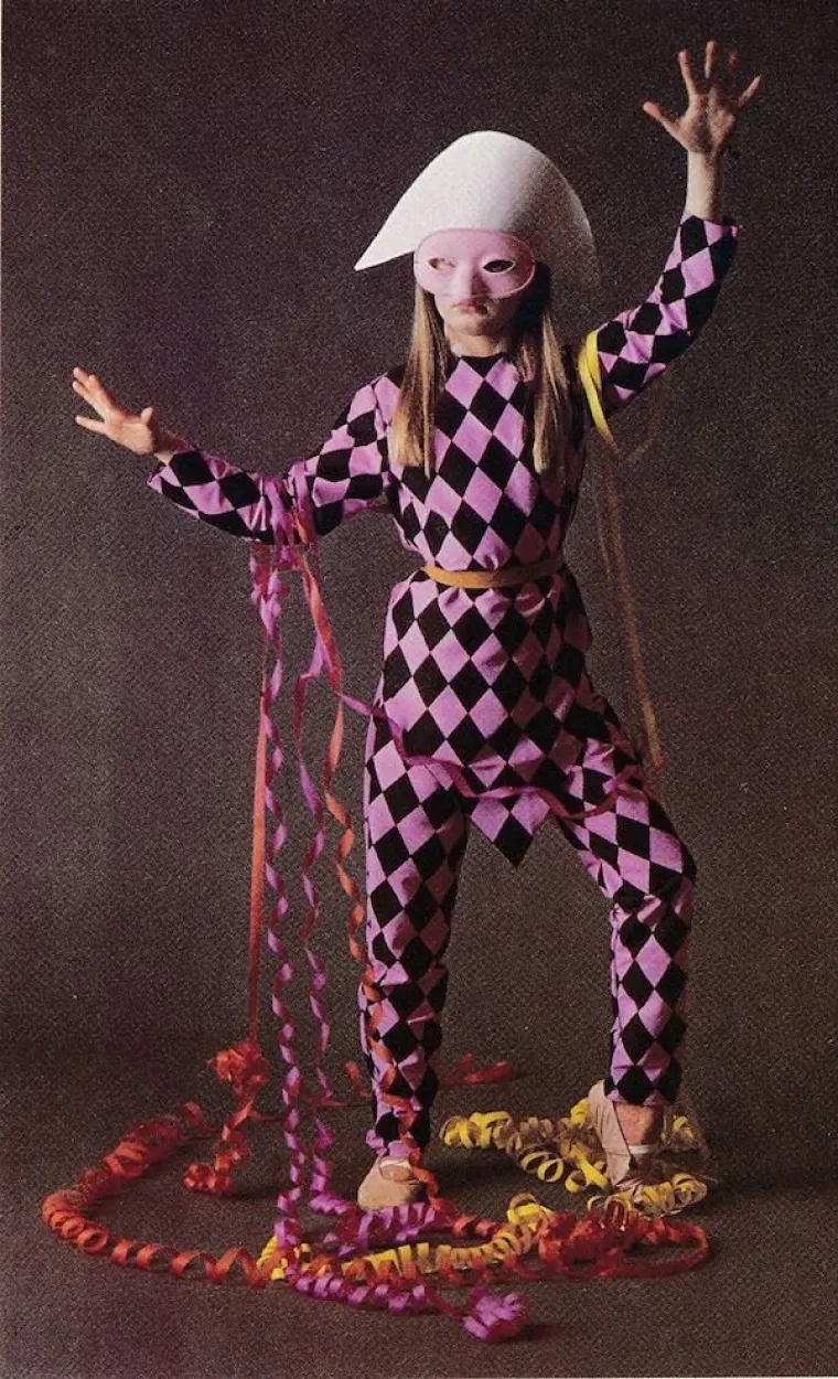 DANAS SU MA&Scaron;KARE, NADAMO SE DA IMATE BOLJE IDEJE OD OVIH: Maske iz 60-ih su toliko bizarne da graniče sa zdravim razumom