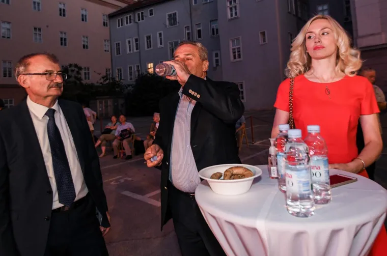 BANDIĆ JU ŽELI ZA ZAGREPČANKU GODINE: Ru&scaron;ila je modne piste, a sada lovi novu laskavu titulu