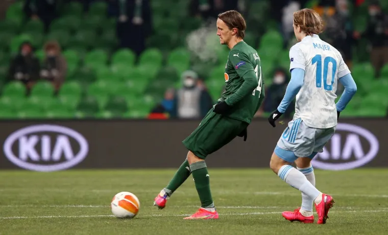 Na današnjoj utakmici Krasnodara i Dinama, u kojoj je trenutni rezultat 1:1, nalazi se oko 10 000 navijača. Rusi su dopustili 30 posto kapaciteta stadiona. Tek sad se vidi koliko su nedostajali navijali, taj huk, navijanje, bubnjevi, zastave...