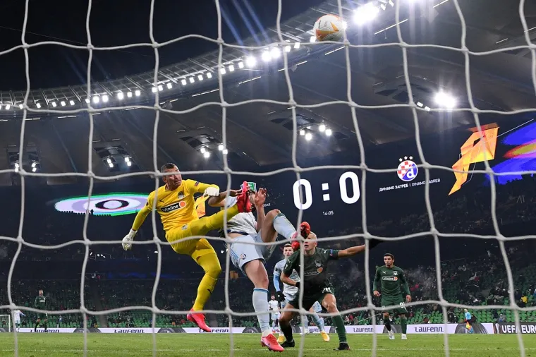 [FOTO] NOĆ ZA PAMĆENJE BRUNE PETKOVIĆA: Prizori za vječnost u hladnoj zimskoj ruskoj noći, velikoj za Dinamo