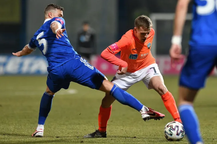 [FOTO] TOMISLAV STIPIĆ U TRANSU: Genijalni trener Slavena umalo je dobio srčani nakon gola svoje momčadi za 2:2