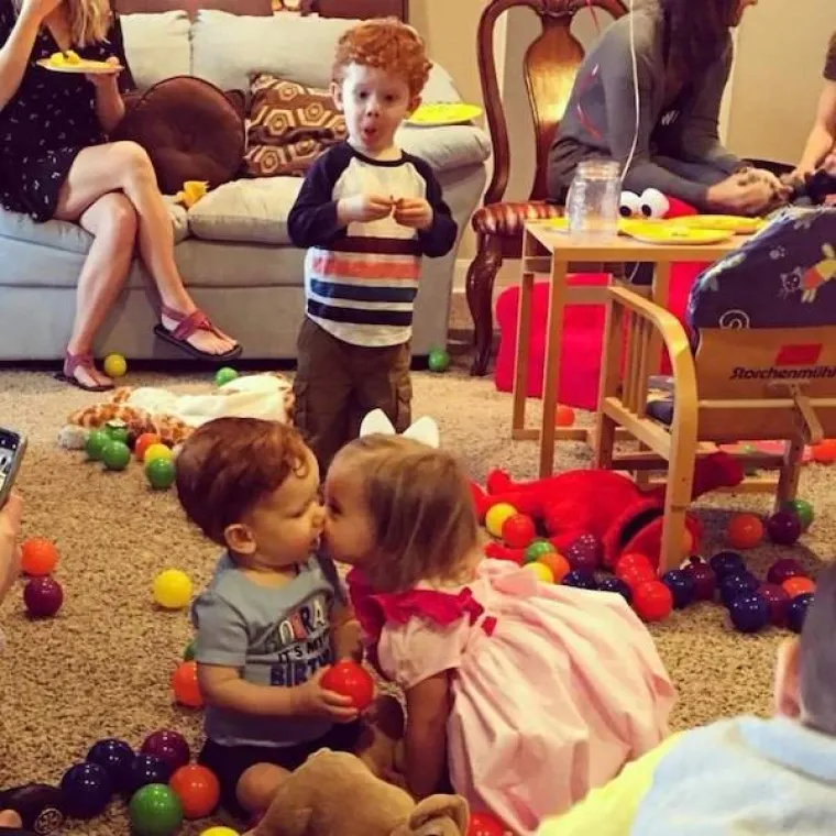 GORKO SLATKI MEMOVI U KOJIMA ĆE SE PREPOZNATI SVI SAMCI: Nemaju sreće u ljubavi, ali dobro trpe &scaron;alu na vlastiti račun