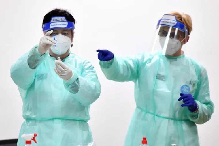 27.12.2020. Medicinska sestra Barbara Kolac prva je primila cjepivo protiv Covida-19 u Međimurju.