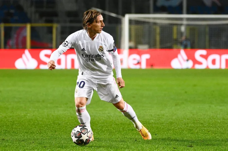 LUKA JE ODIGRAO HRABRU UTAKMICU: Trudio se, pucao, driblao, bio je vođa