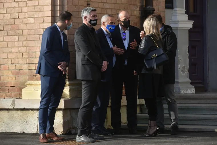 Sprovod rukometnog trenera Zlatka Saračevića na Mirogoju