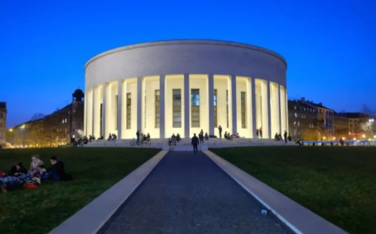 Razgovor, druženje, pokoje piće: Ovo je, kažu, 'mirnija verzija mladih' vikendom