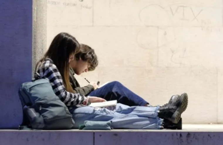 Razgovor, druženje, pokoje piće: Ovo je, kažu, 'mirnija verzija mladih' vikendom