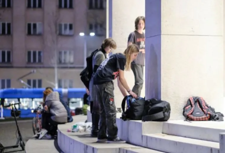 Razgovor, druženje, pokoje piće: Ovo je, kažu, 'mirnija verzija mladih' vikendom