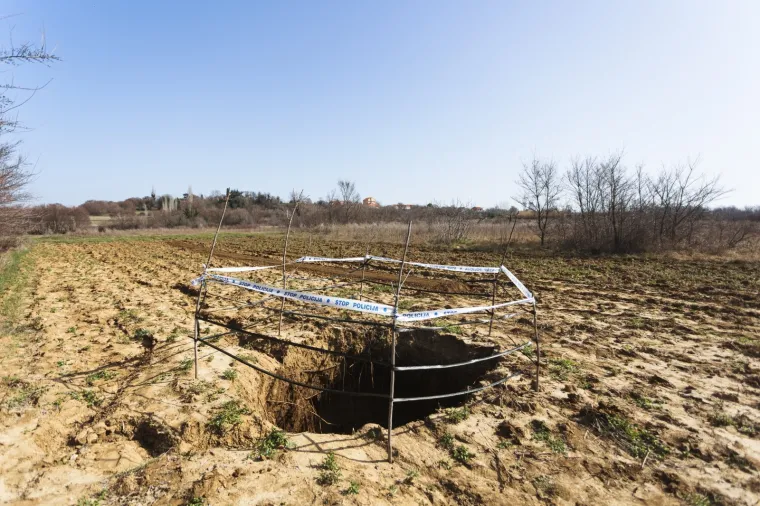 Rupa u zemlji otvorila se i u Islamu Grčkom!