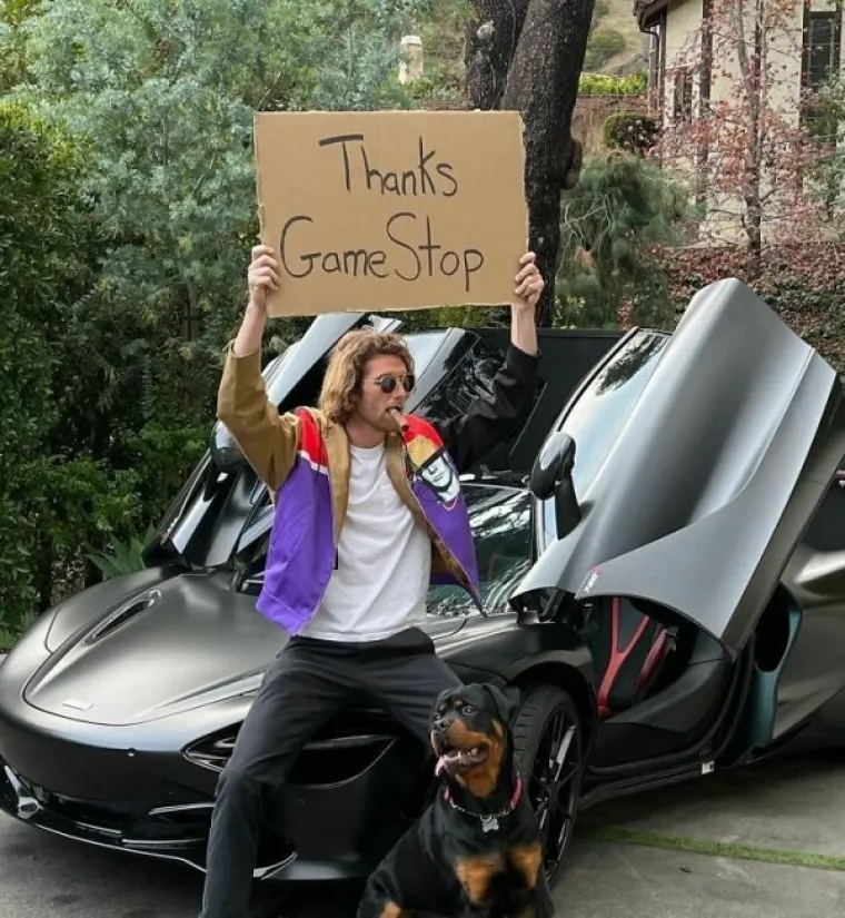 ZOVU GA 'FRAJER S NATPISOM': Sigurno ste već nai&scaron;li na njega, a &scaron;to jest-jest - svaka riječ mu je na mjestu