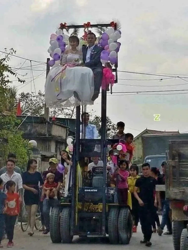 Ne morate biti stručnjaci da shvatite koliko su ove instalacije sulude