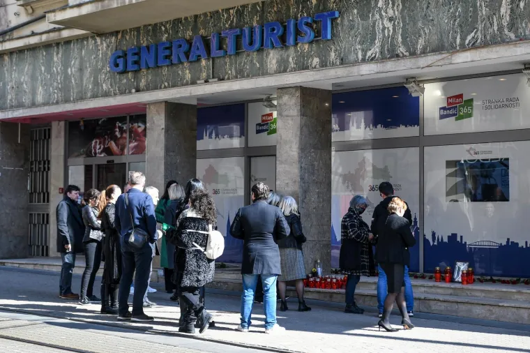 Knjiga žalosti za Bandića u Pra&scaron;koj