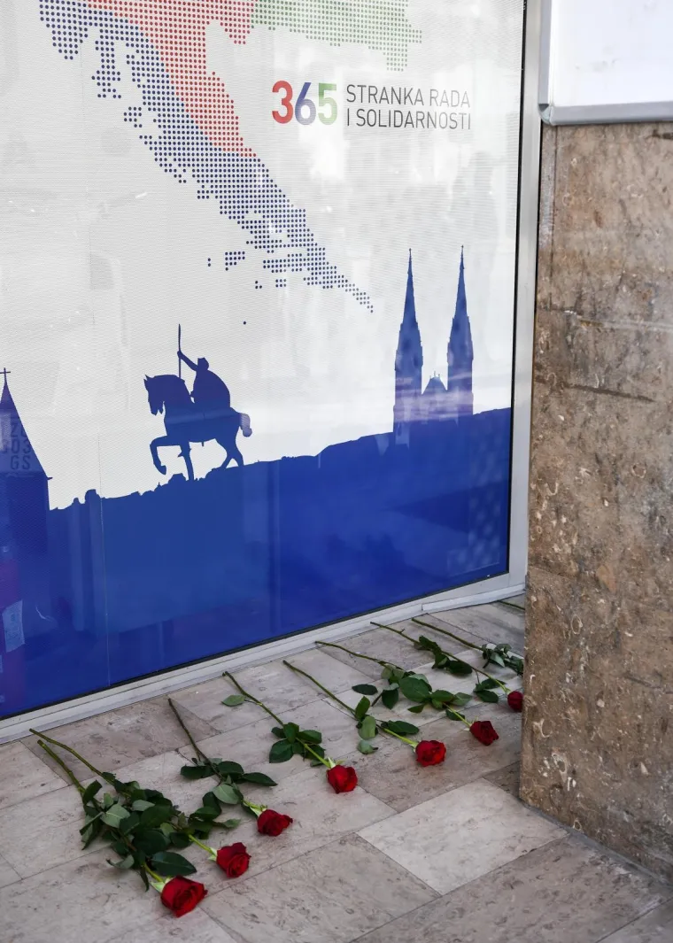 Knjiga žalosti za Bandića u Pra&scaron;koj