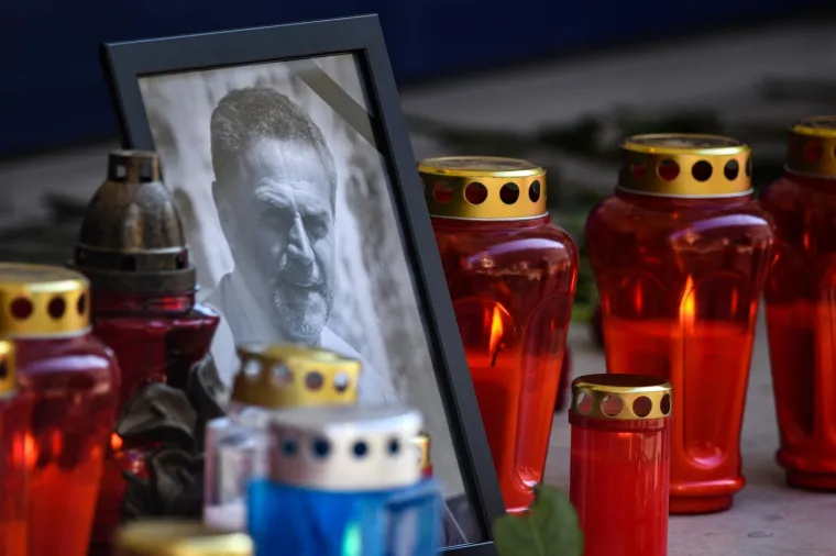 Knjiga žalosti za Bandića u Pra&scaron;koj