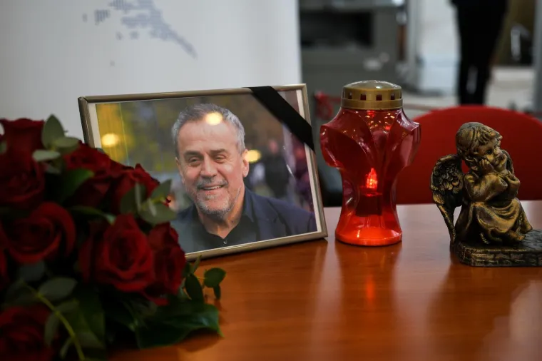 Knjiga žalosti za Bandića u Pra&scaron;koj