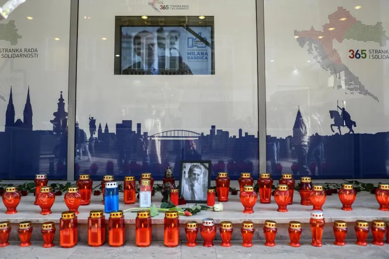 Knjiga žalosti za Bandića u Pra&scaron;koj